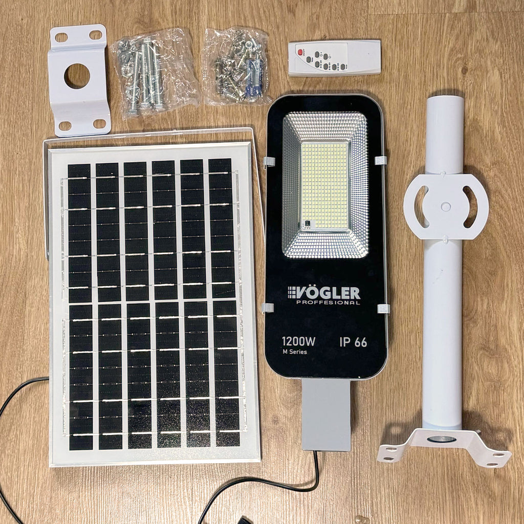 Võimas päikeseenergial töötav lamp, hämardusandur, kaugjuhtimispult, Vögler Professional 1200W