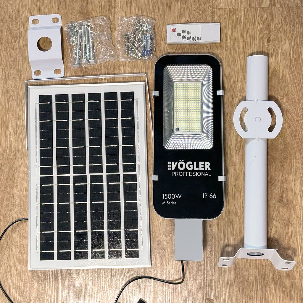 Võimas päikeseenergial töötav lamp, hämardusandur, kaugjuhtimispult, Vögler Professional 1500W