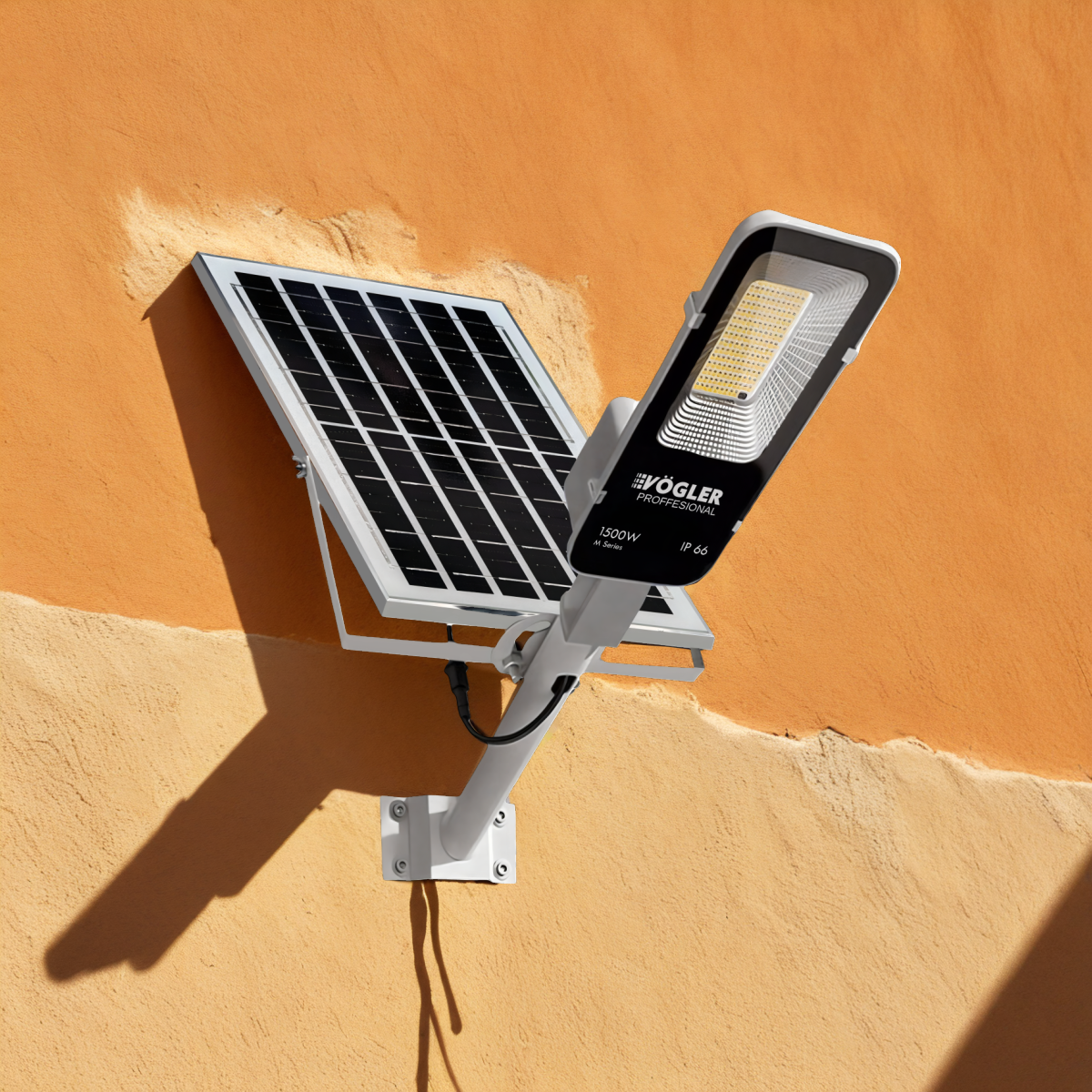 Võimas päikeseenergial töötav lamp, hämardusandur, kaugjuhtimispult, Vögler Professional 1500W