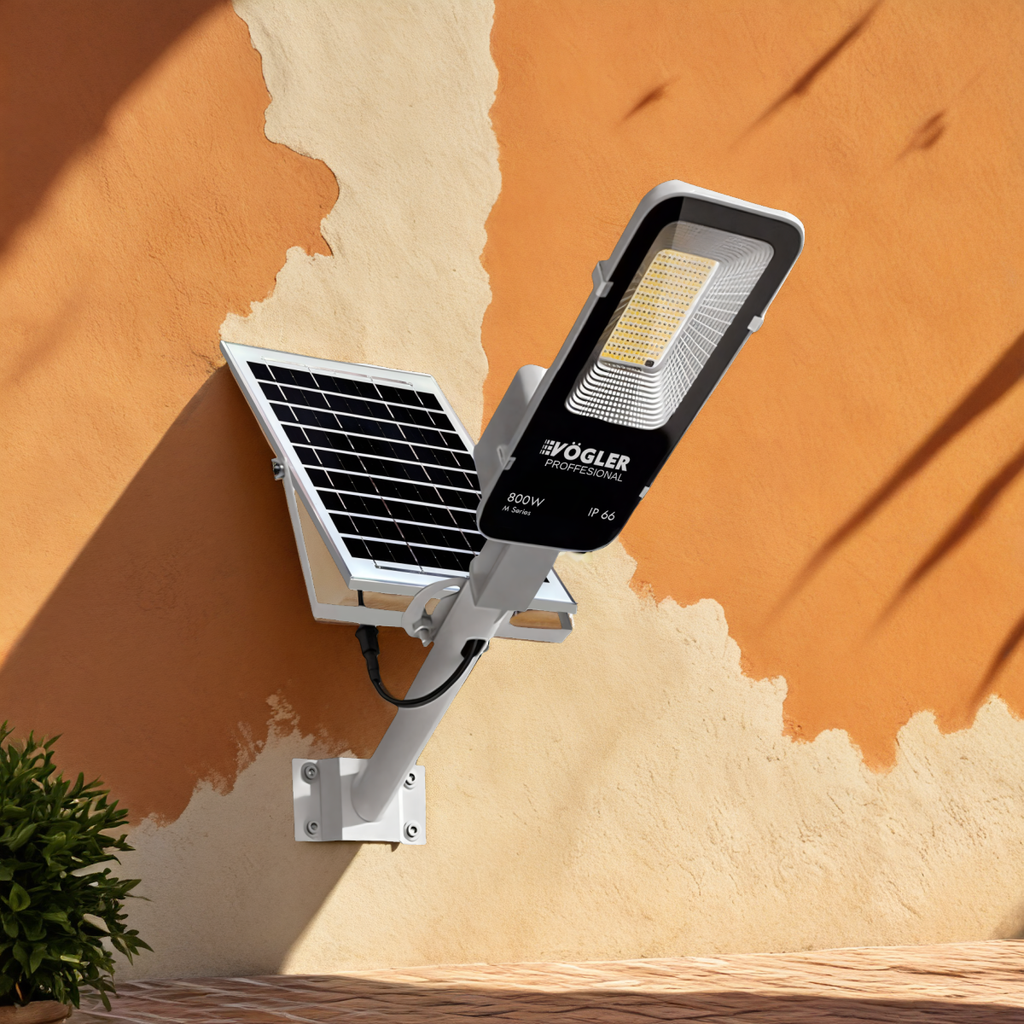 Võimas päikeseenergial töötav lamp, hämardusandur, kaugjuhtimispult, Vögler Professional 800W